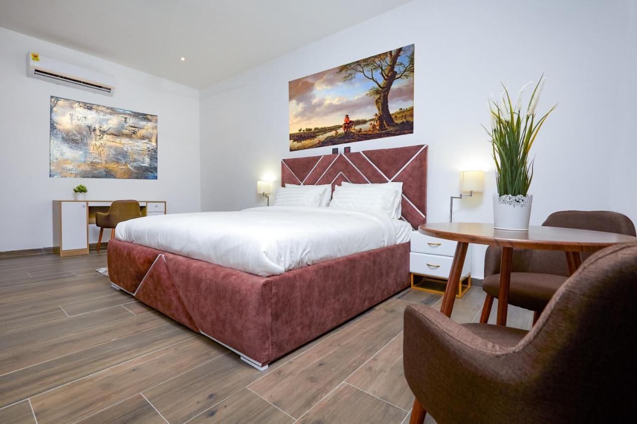 Maple Homes Accra Bagian luar foto