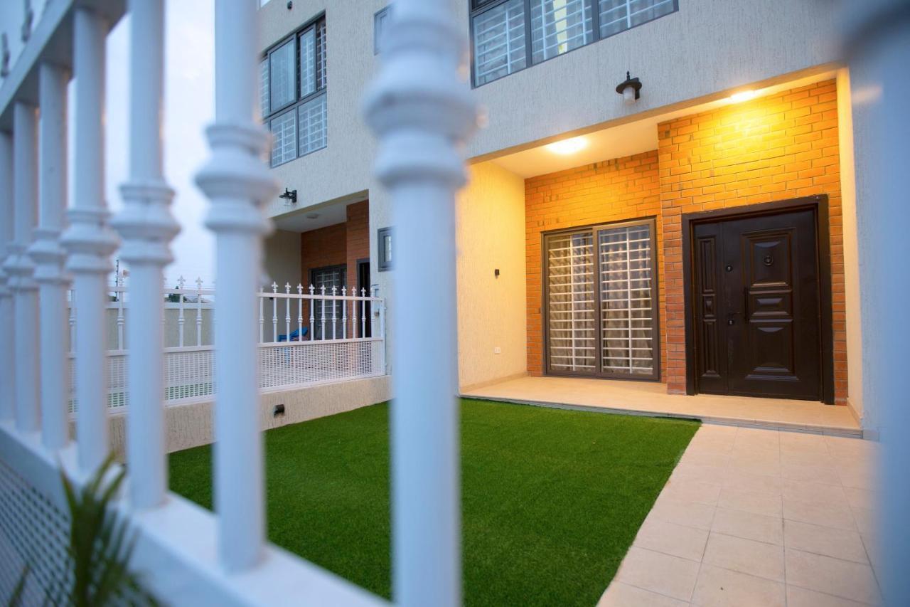 Maple Homes Accra Bagian luar foto