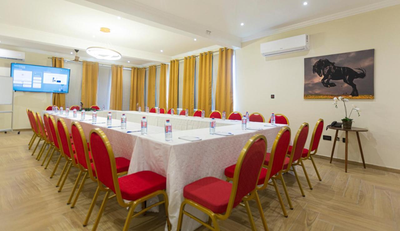 Maple Homes Accra Bagian luar foto