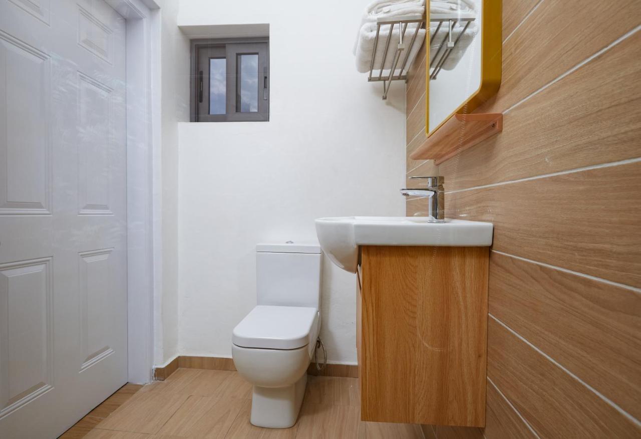 Maple Homes Accra Bagian luar foto